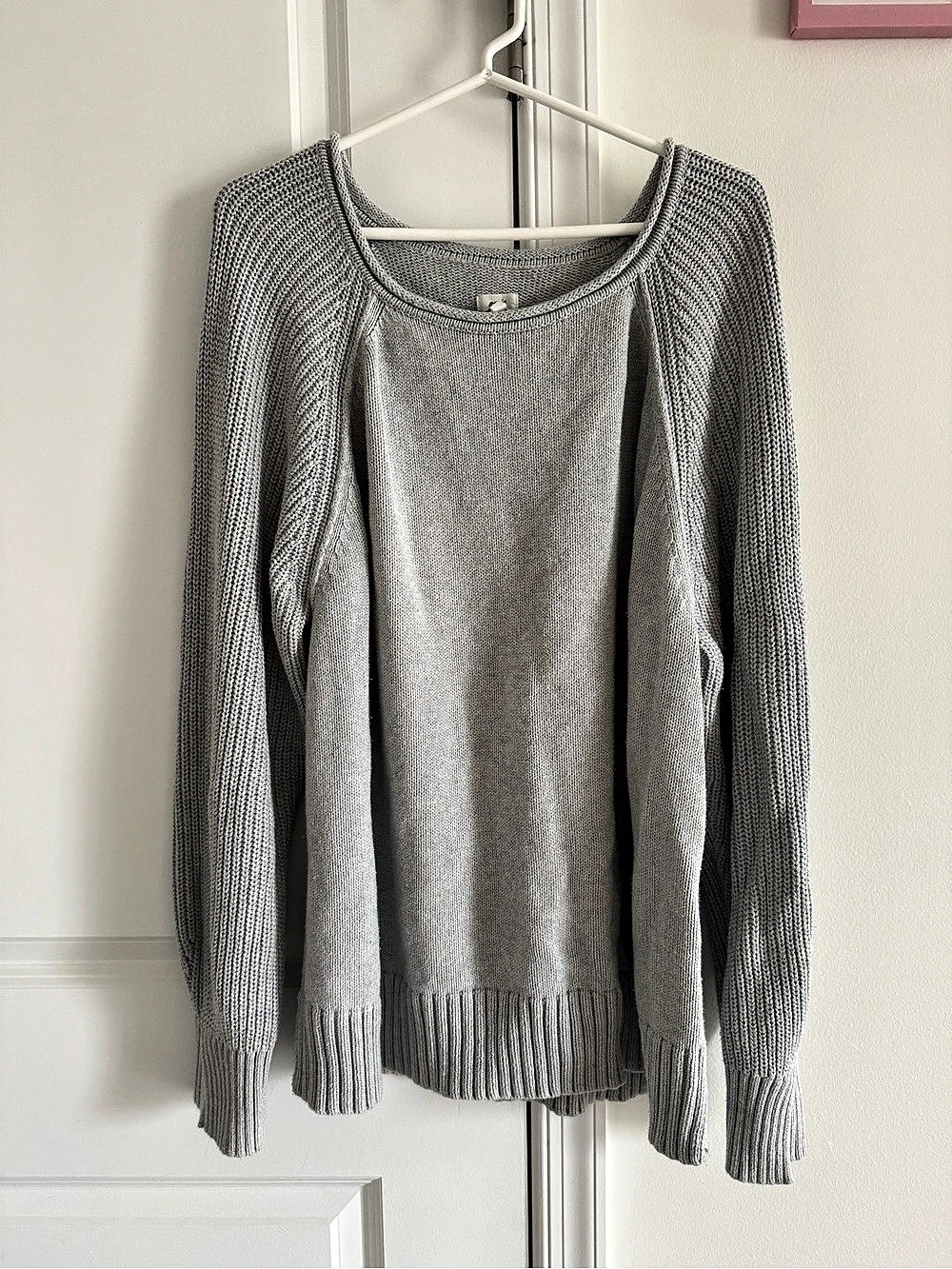 aerie Gray Knit Sweater Size XL Like New